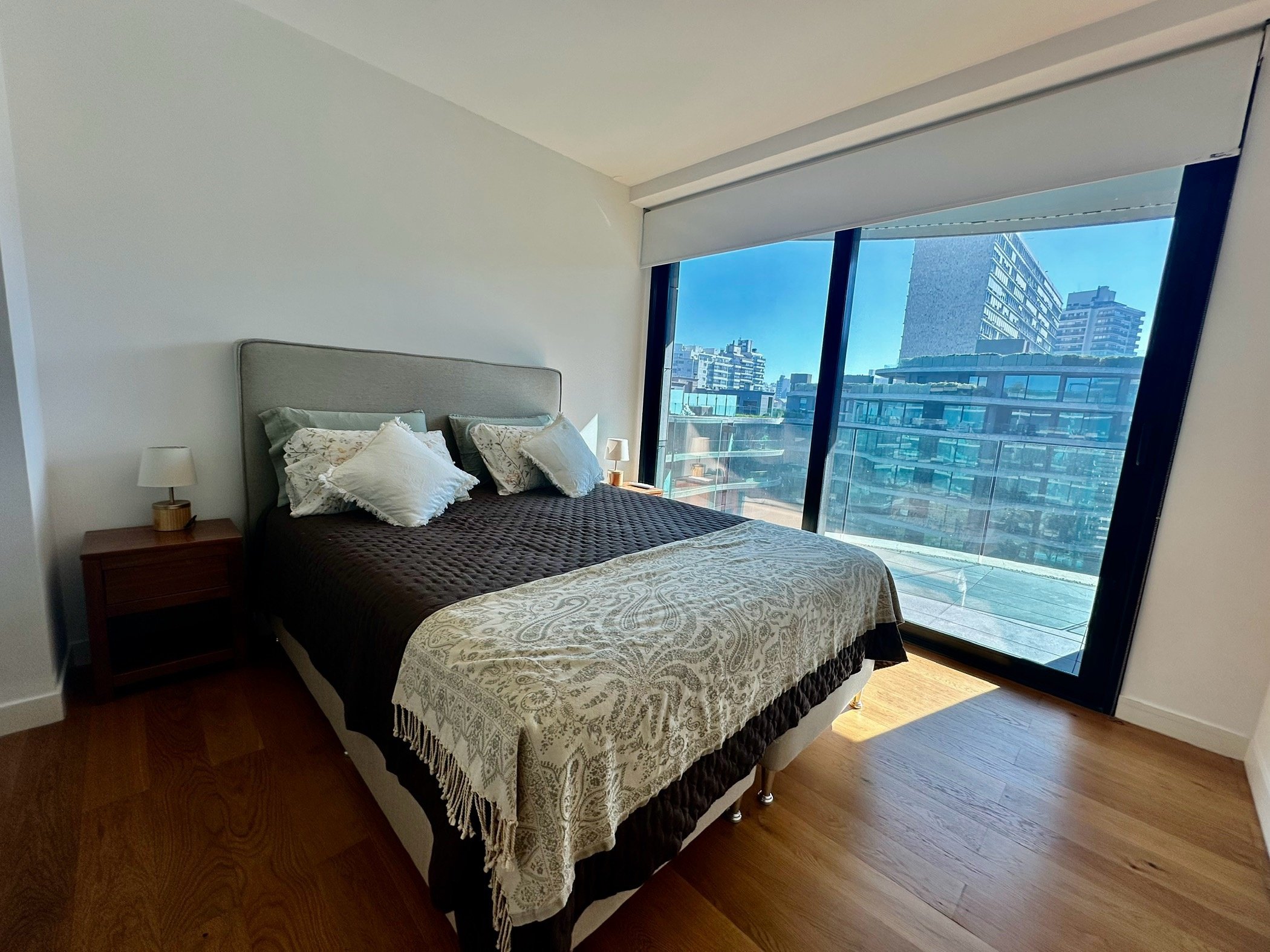 Alquiler de apartamento de 1 dormitorio y garaje en Puerto del Buceo / Edificio Forum · Foto 8