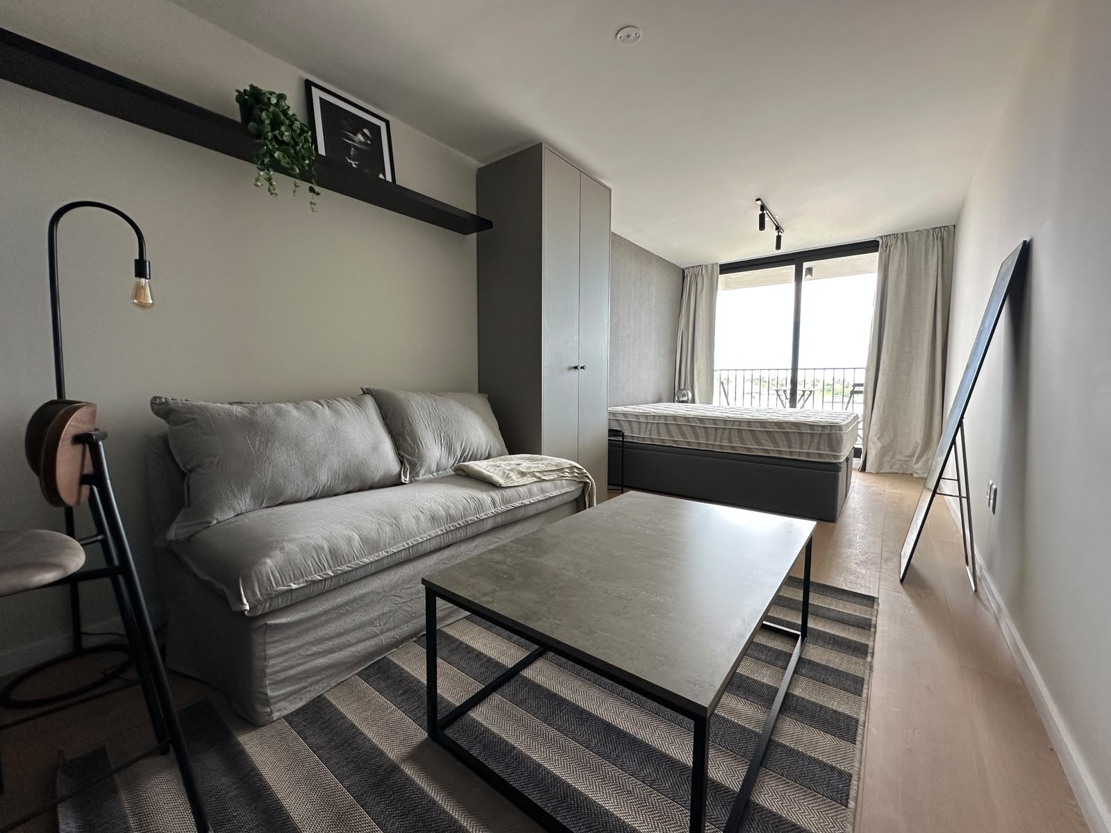 Alquiler de apartamento monoambiente amueblado en Cosmopolitan, Parque Rodó · Foto 1