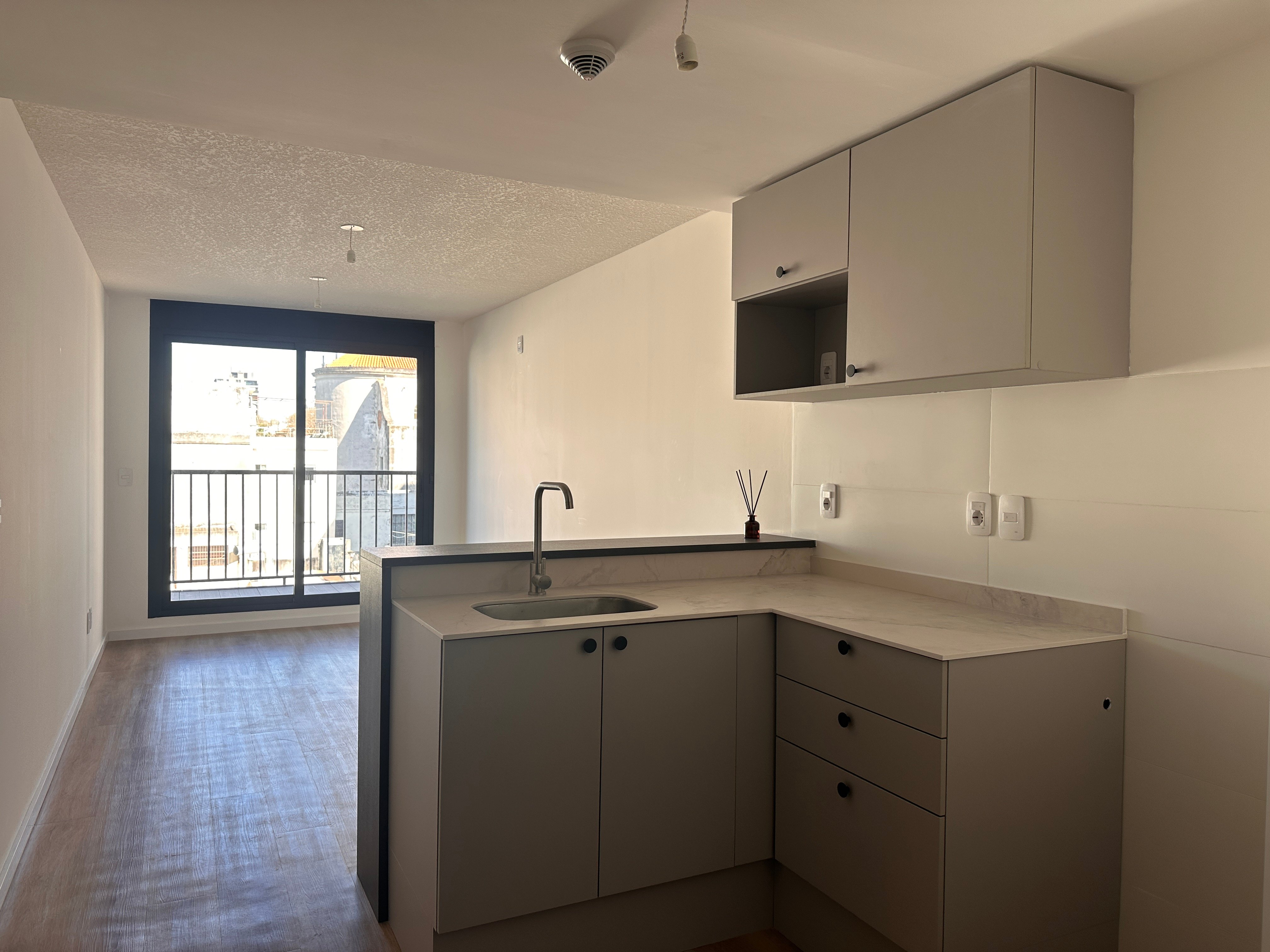 Alquiler de apartamento de 1 dormitorio en Cordón Sur, Edificio Winks