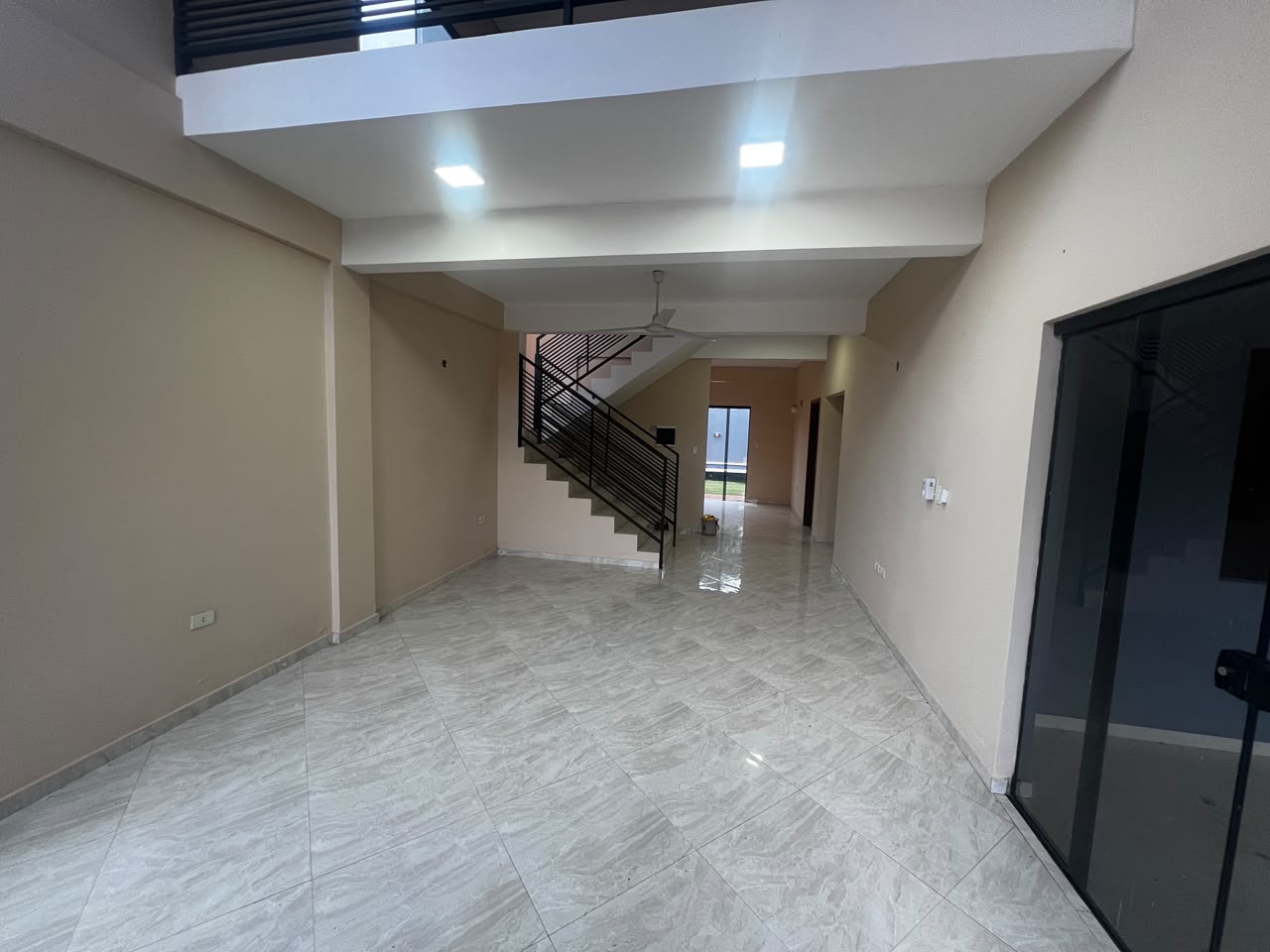 Dúplex en alquiler en Capiatá — foto 3
