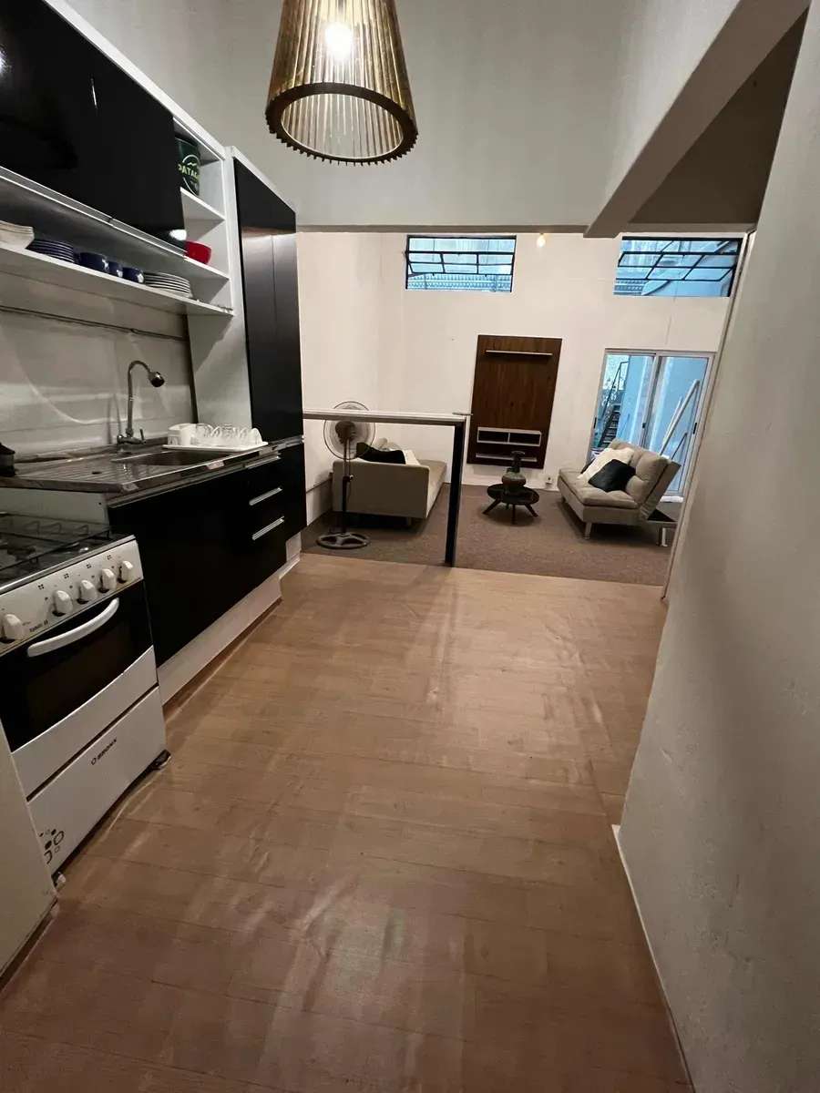 Apartamento en alquiler de 1 dormitorio c/ cochera en Ciudad Vieja