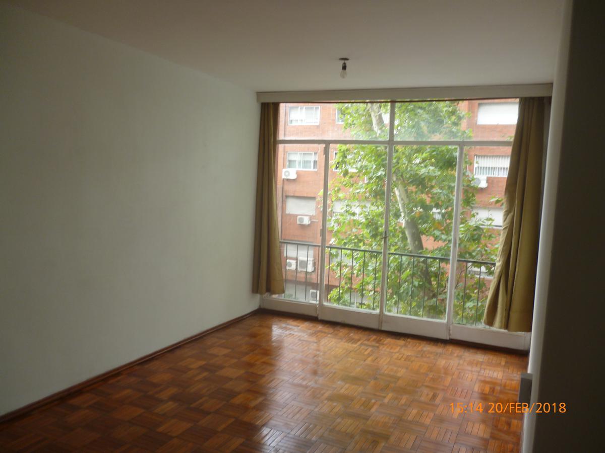 Apartamento - Barrio Sur Balcon, A pasos de la Rambla, Gc: Aprox 3.000$
