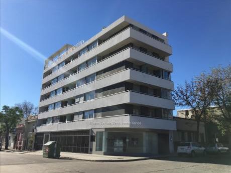 Venta Apartamento 2 Dormitorios Tres Cruces Con Renta