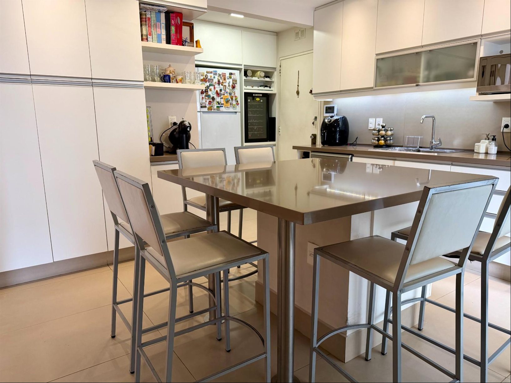 Alquiler apartamento 3 o 4 dormitorios, garage, vista Plaza Gomensoro y Rambla, Pocitos · Foto 12