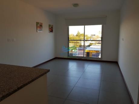 Oportunidad!!! Apartamento De 1 Dormitorio En Venta En Malndonado.