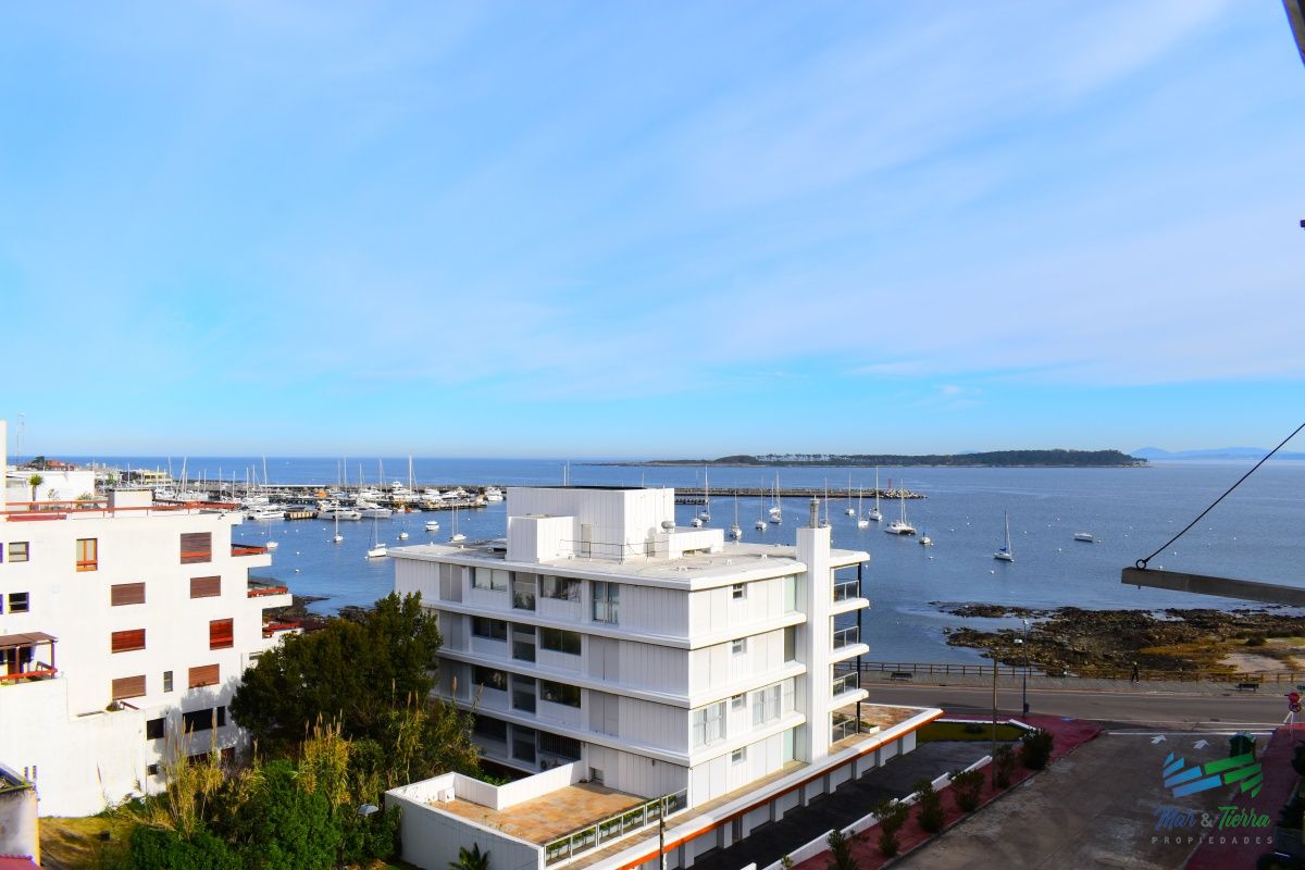 Vista al Puerto.