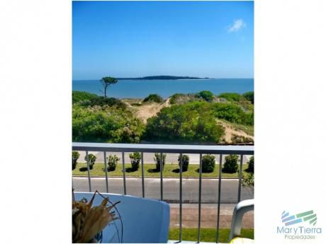 Apartamentos En Playa Mansa