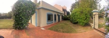 Casa En Venta 4 Dormitorios