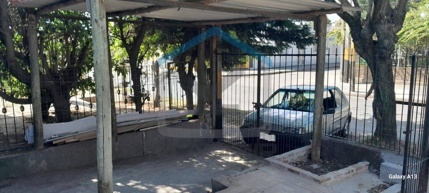 Casa en venta de 3 ambientes en Sayago