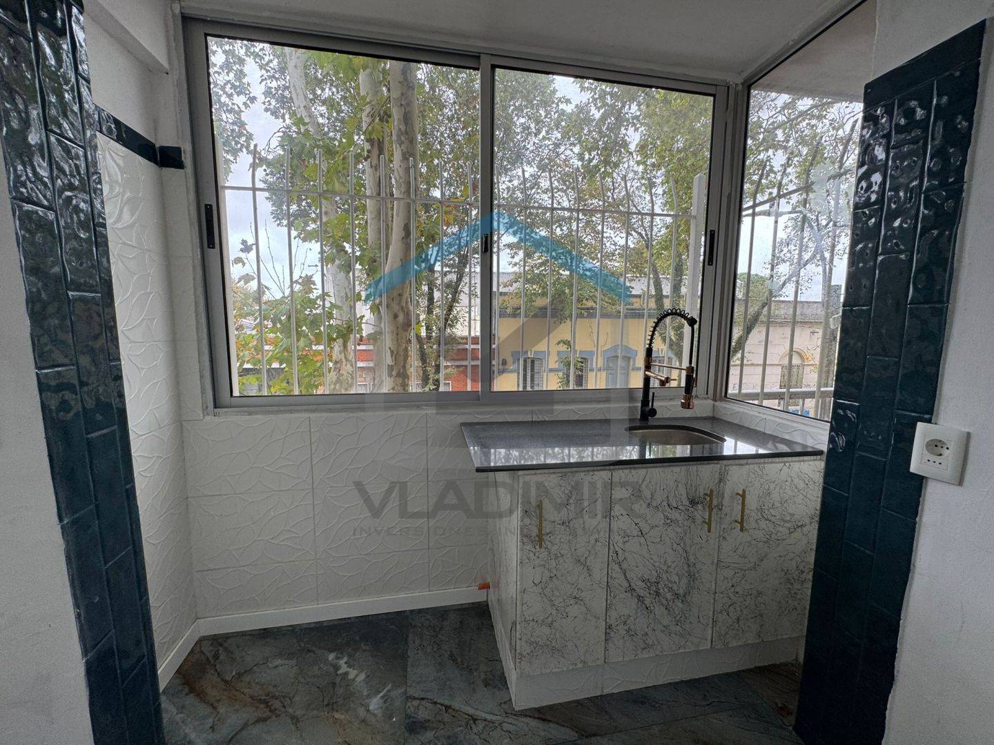 Departamento en alquiler de 5 ambientes en Jacinto Vera · Foto 5