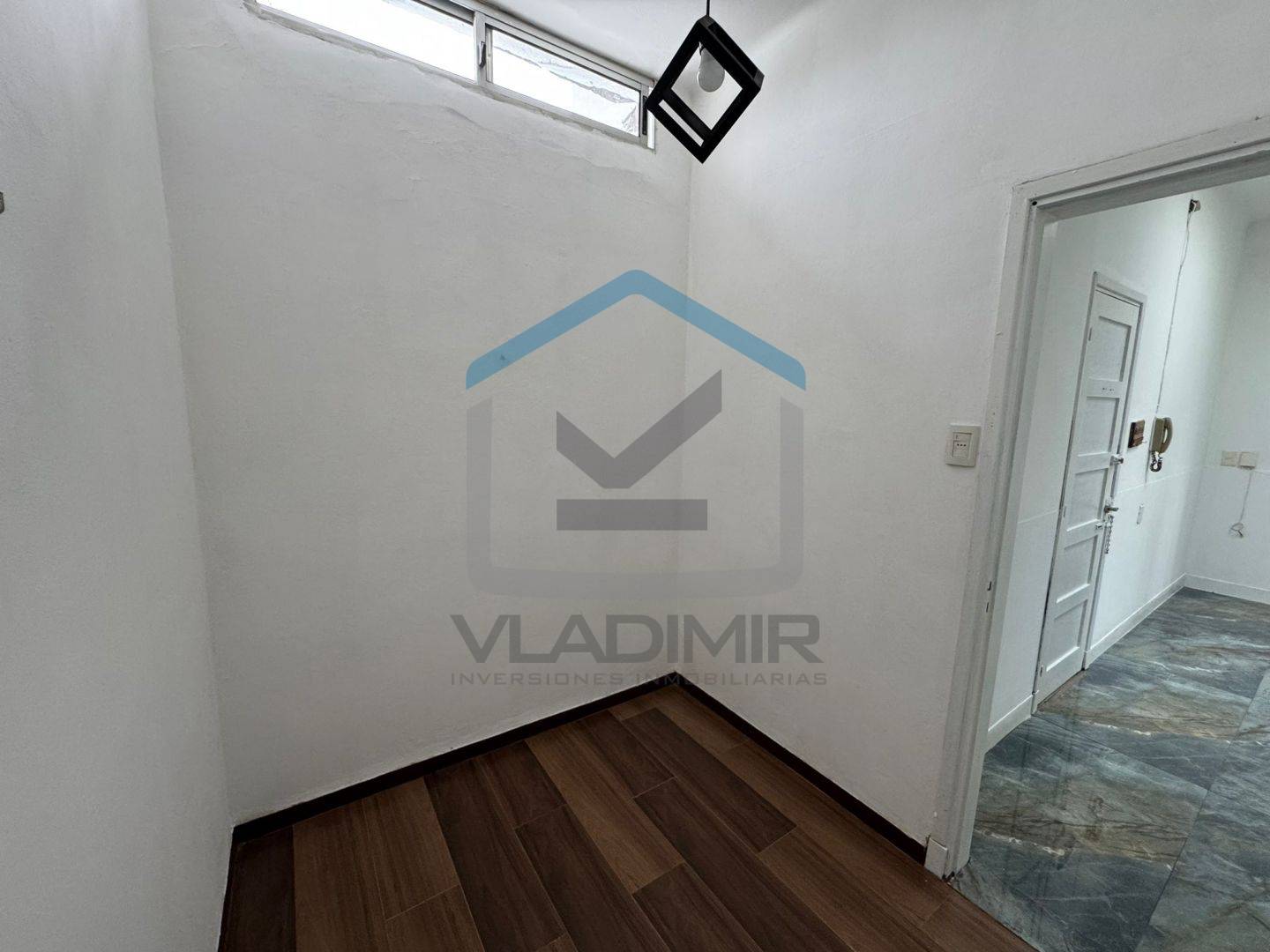 Departamento en alquiler de 5 ambientes en Jacinto Vera · Foto 3