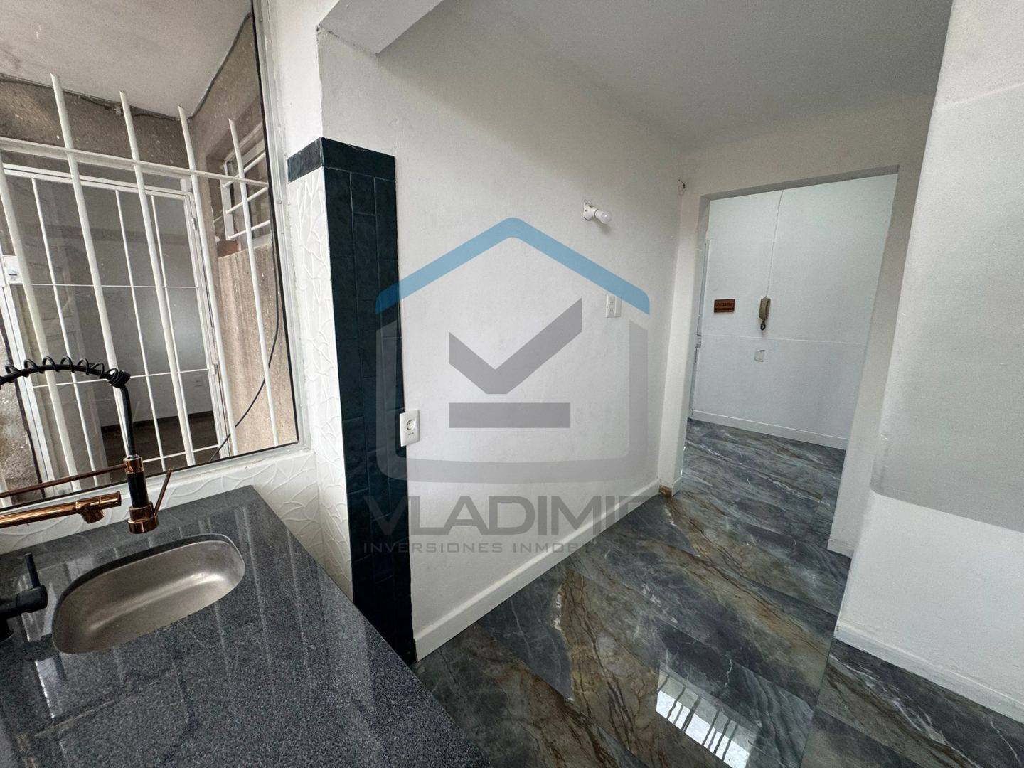 Departamento en alquiler de 5 ambientes en Jacinto Vera · Foto 4