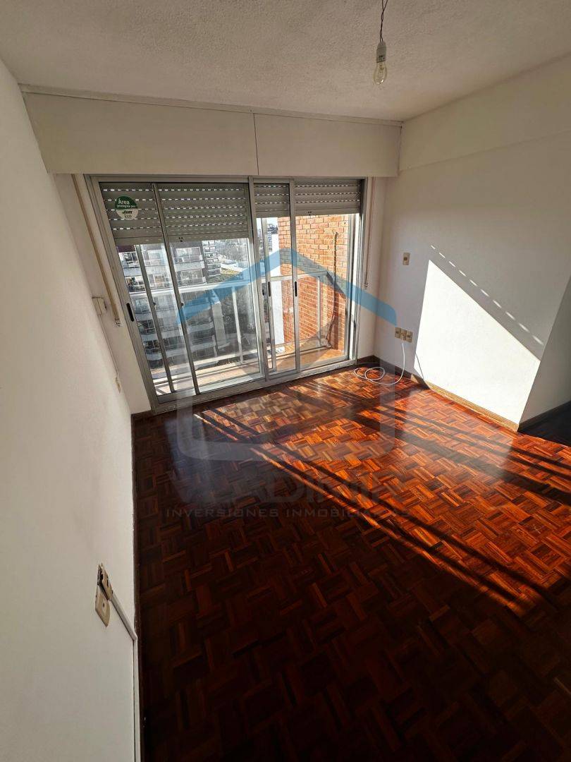Departamento en alquiler de 3 ambientes en Pocitos · Photo 3