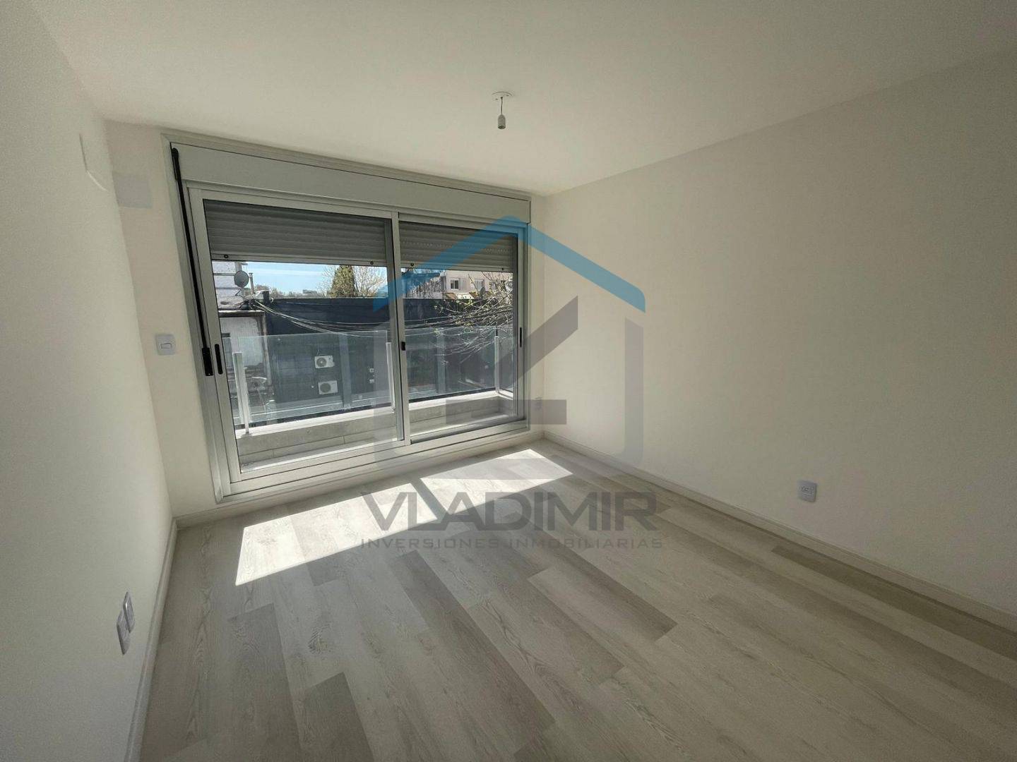 Departamento en alquiler de 2 ambientes en Tres Cruces · Photo 2