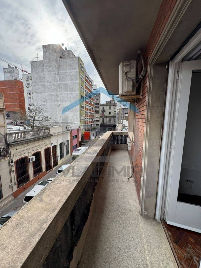 Departamento en alquiler de 3 ambientes en Cordón · Photo 2