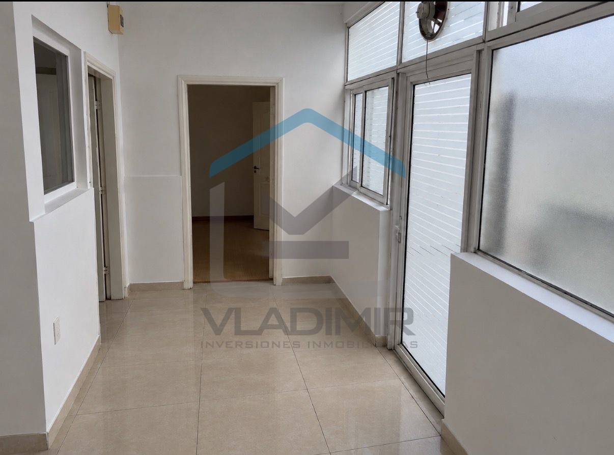 Edificio en alquiler de 3 ambientes en Punta Carretas