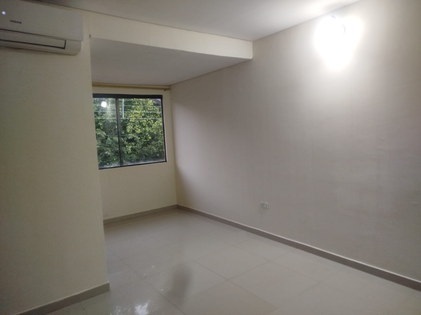 Duplex en alquiler en Fernando de La Mora zona norte — foto 3