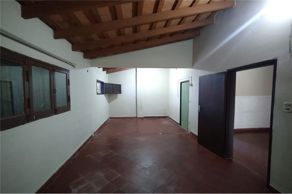 Alquilo casa en Villa Aurelia, Asunción — foto 2