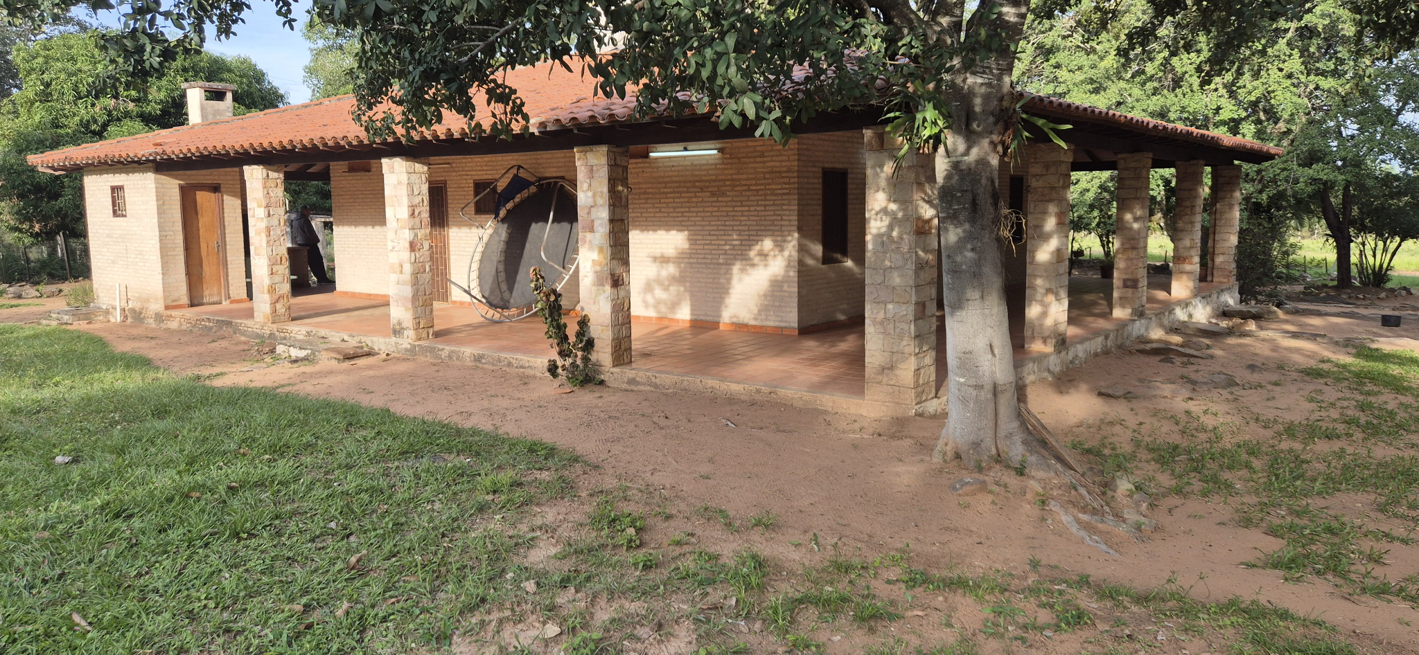 Vendo Casa Quinta Sobre Ruta Py03 Ciudad De Emboscada! — foto 2