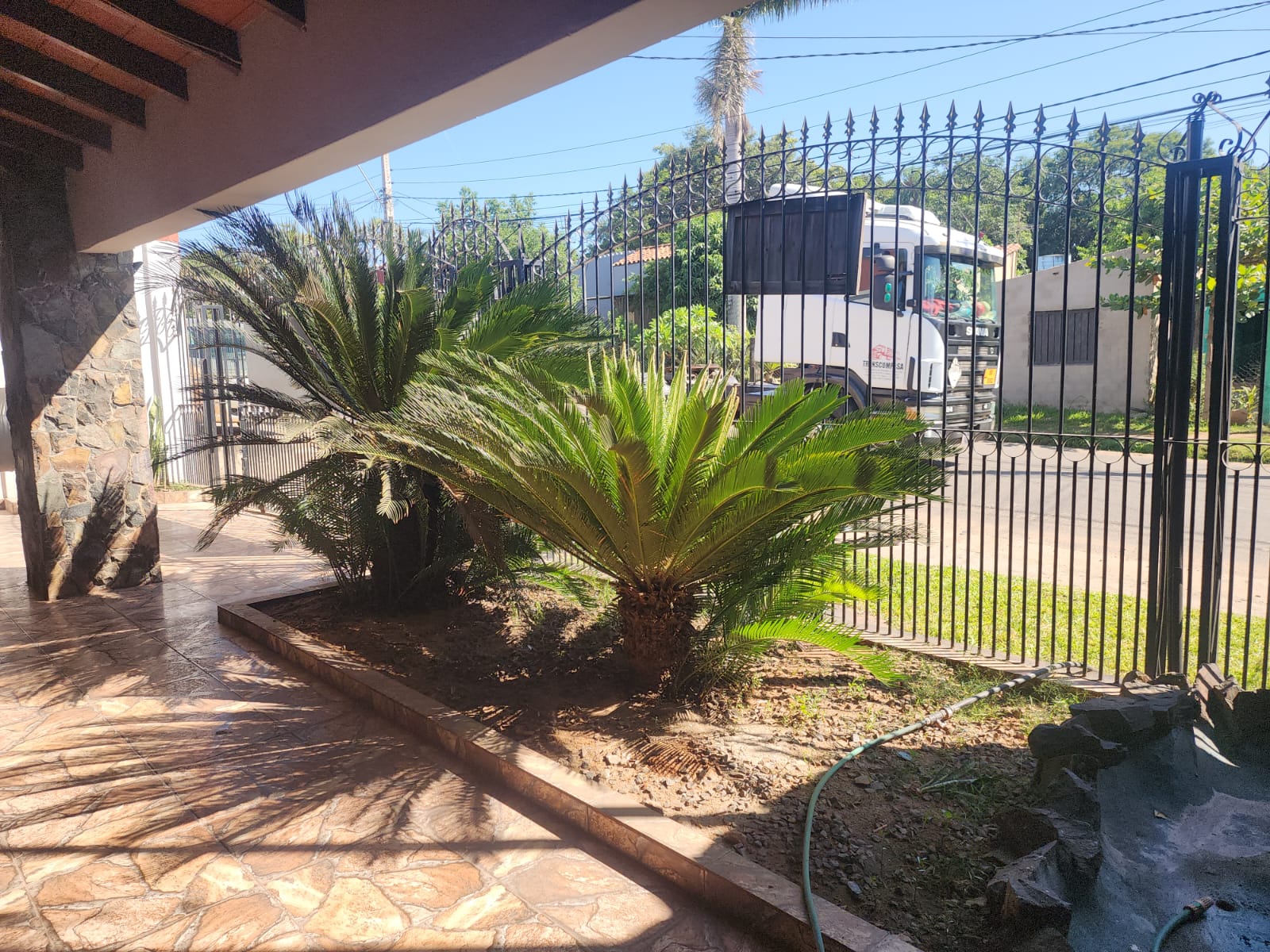 Vendo Amplia casa en Mariano Roque Alonso Barrio la concordia — foto 3