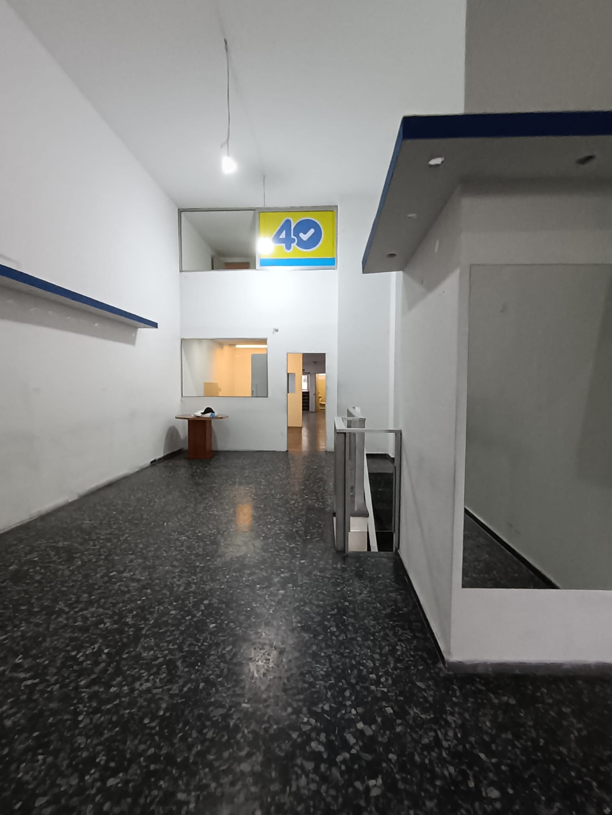 LOCAL COMERCIAL ALQUILER 18 DE JULIO Y PABLO DE MARIA · Foto 8