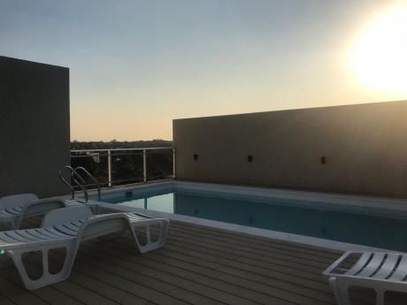 Alquilo Un Dormitorio En Villa Morra Amobaldo Con Piscina