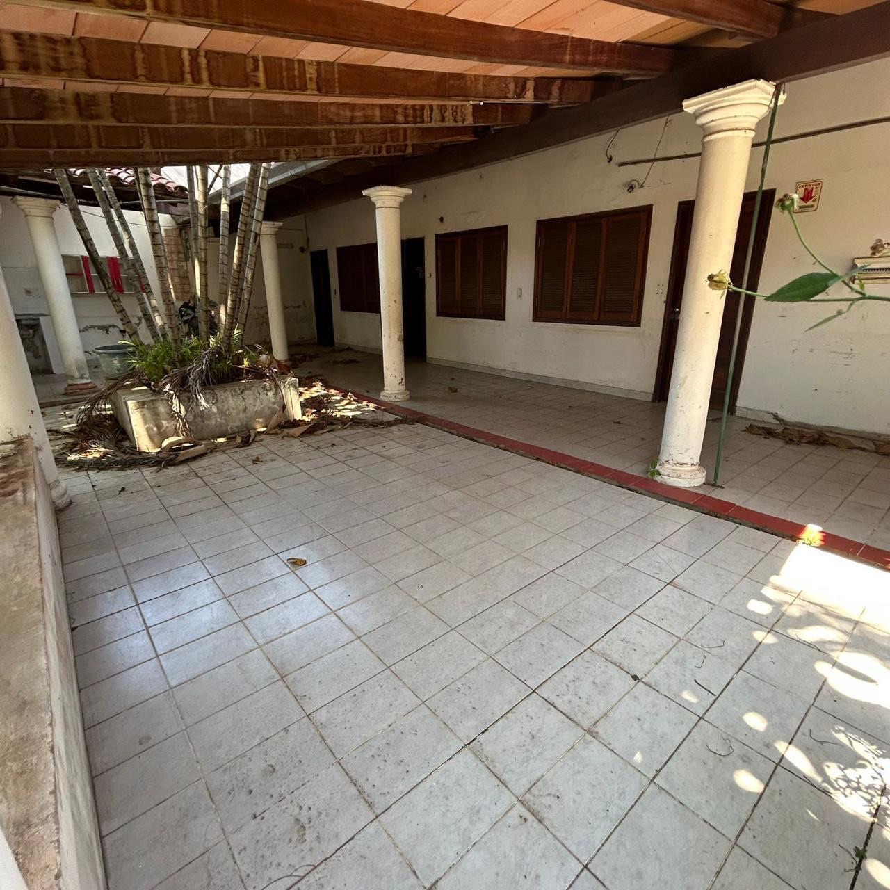 Edificio con Oficinas en ALQUILER a pasos de Importante Avenida — foto 2