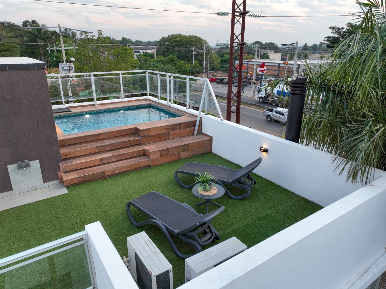 ALUGUEL | MOBILIADA EXCLUSIVA CASA COM PISCINA EM CONDOMÍNIO – ITÁ ENRAMADA — foto 3
