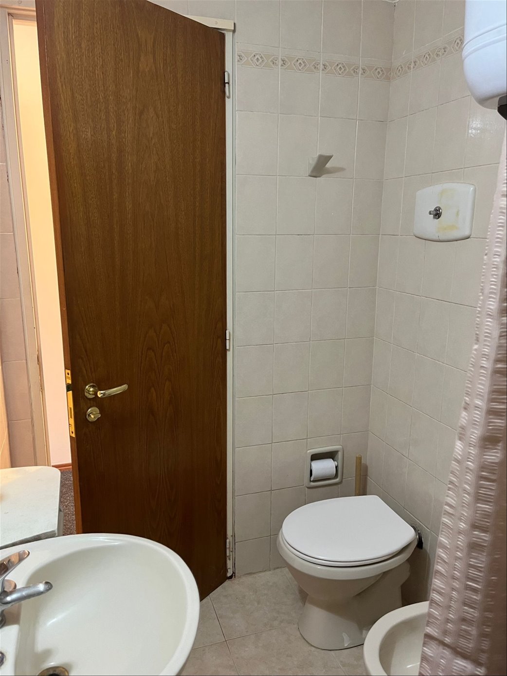 Monoambiente en alquiler, piso alto, proximo ORT · Foto 6