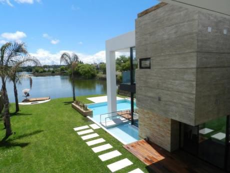 Casa A La Venta En Lagos, Carrasco Este