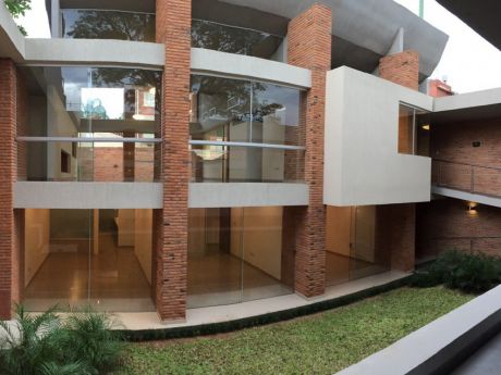 Zona Leon Condeau