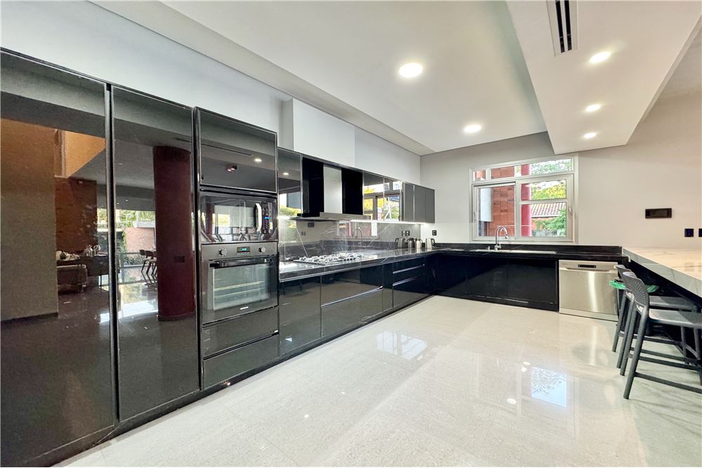 RESIDENCIA DE LUJO AL LADO DEL CLUB NAUTICO — foto 2