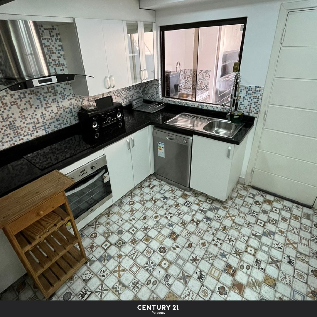 ALQUILO AMPLIO DÚPLEX BARRIO SAN VICENTE — foto 3