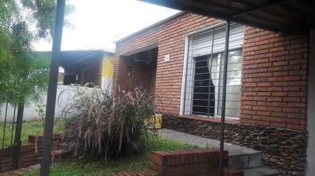 Linda Casa A Pocas Cuadras Del Centro
