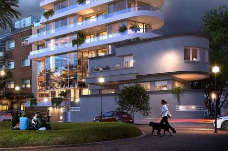 Residencia A Estrenar Ubicada Frente Al Golf