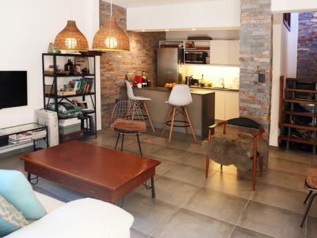 Cálido Apartamento Tipo Casa Con Amplia Terraza