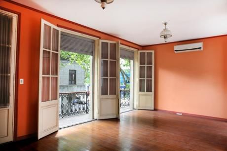 Casa De Altos Ideal Para Oficina