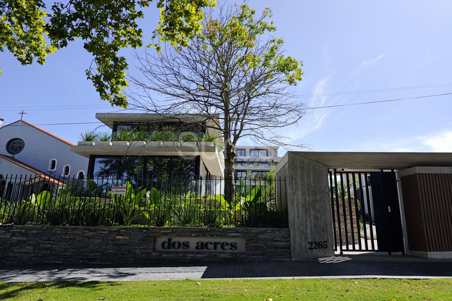 Venta de casa de 3 dormitorios en Carrasco - Dos Acres
