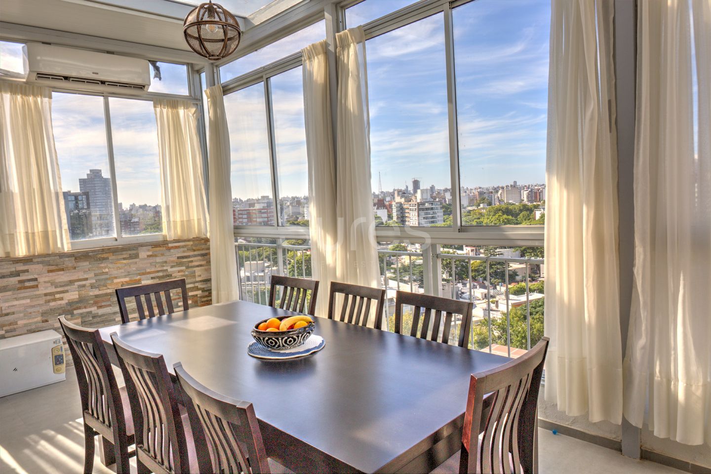 Alquiler de Penthouse de 2 dormitorios amueblo con terraza con barbacoa y garaje en Punta Carretas · Photo 6