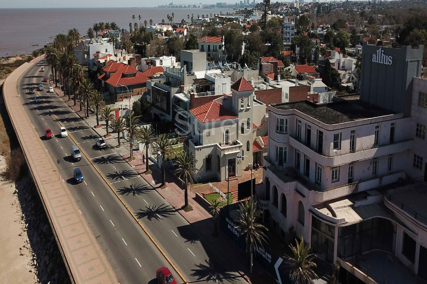 Alquiler de oficina, sobre Rambla de Carrasco, Montevideo · Foto 2