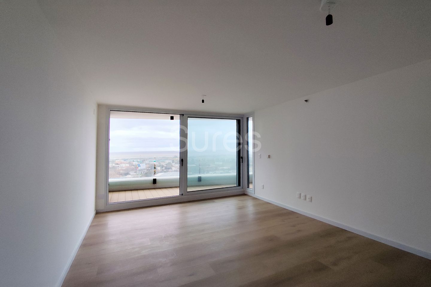 Alquiler apartamento 3 dormitorios, Parque Miramar - Ventura Tower · Foto 5