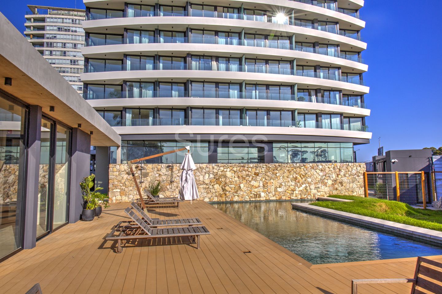 Alquiler apartamento 3 dormitorios, Parque Miramar - Ventura Tower