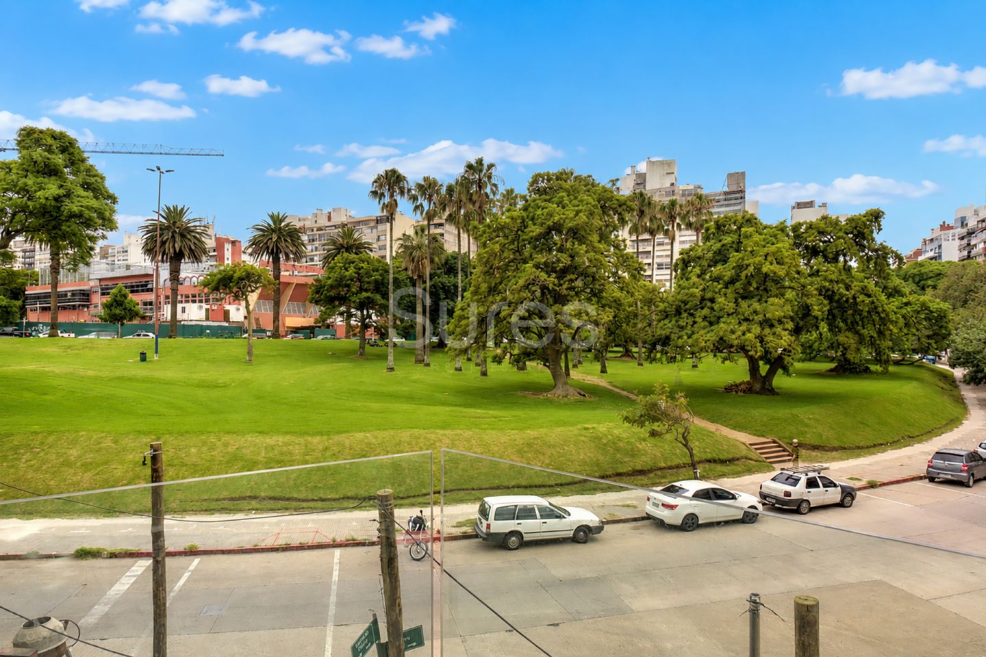 Venta de monoambiente con terraza y vista lateral al mar, con renta - Sigma Biarritz