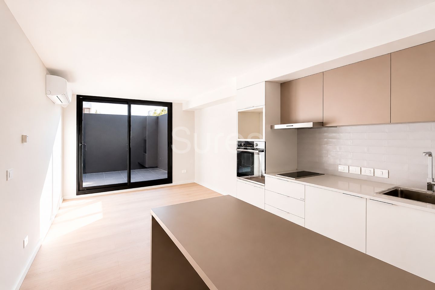 Alquiler de apartamento de 1 dormitorio con patio y garaje, a estrenar, en Punta Carretas - ODA. · Foto 2
