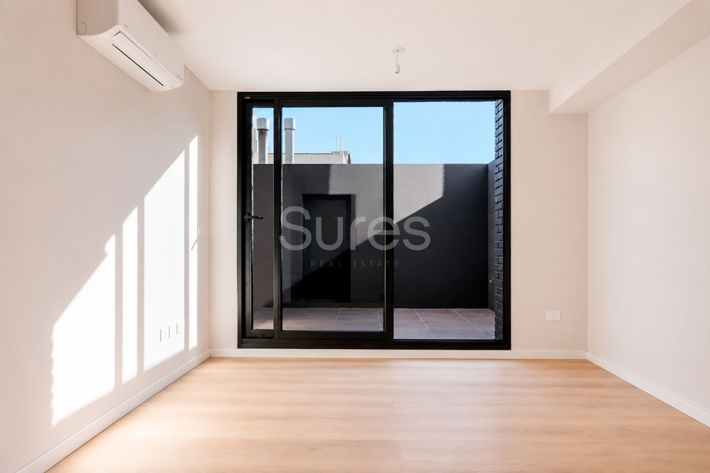 Alquiler de apartamento de 1 dormitorio con patio y garaje, a estrenar, en Punta Carretas - ODA. · Foto 3