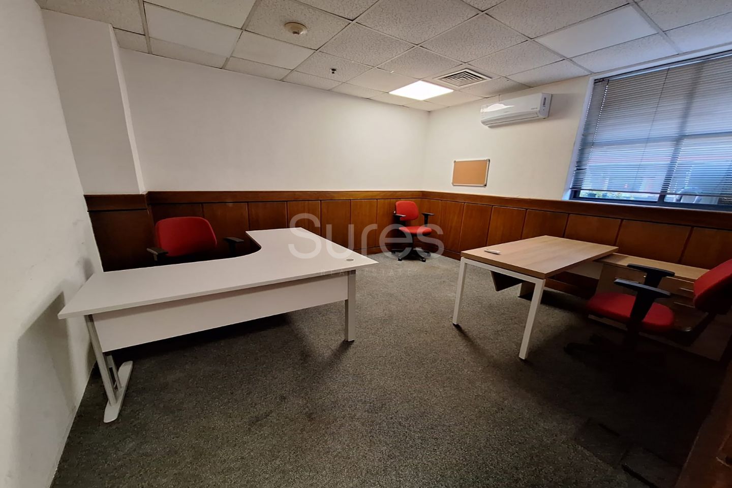 Alquiler de Oficina en Centro, Montevideo - Edifico Corporativo · Foto 11