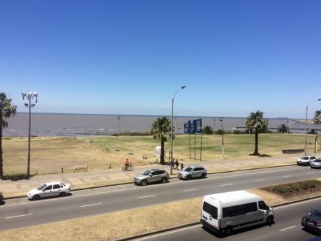 Sobre Rambla- Espectacular Planta