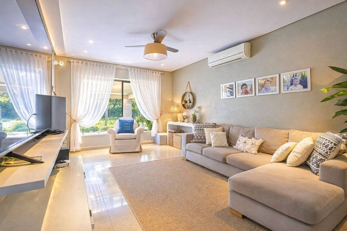 RESIDENCIA EN COUNTRY MONTESOL — foto 3