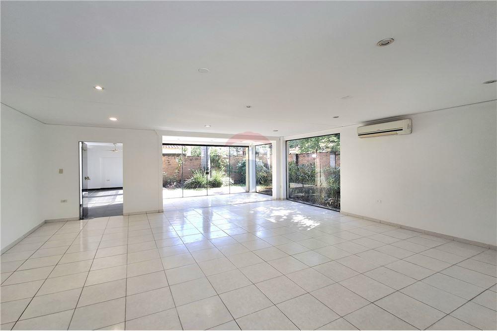 VENDO CASA EN CONDOMINIO BOULEVARD CONFEDERACIÓN — foto 3
