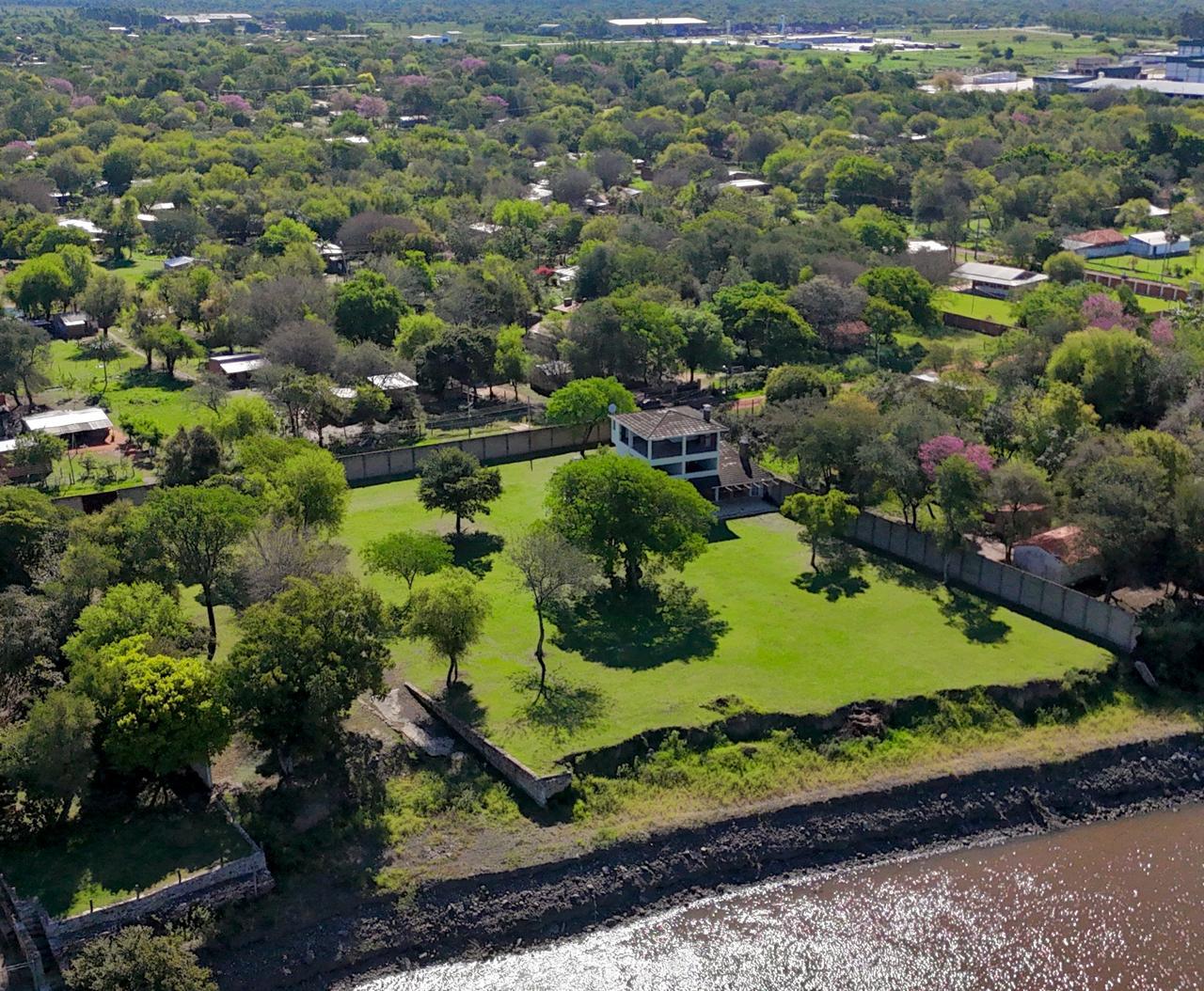 CASA QUINTA SOBRE EL RÍO — foto 2